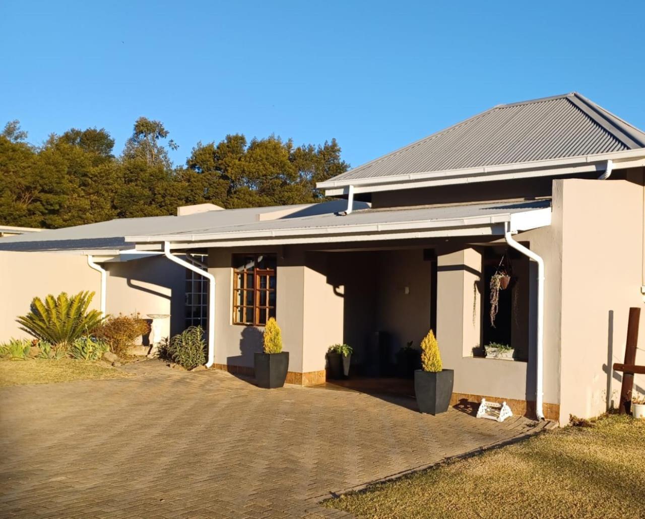 Drakensberg Mountain Retreat Pensionat Bergville Exteriör bild